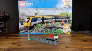 LEGO Train 60197 review - platform