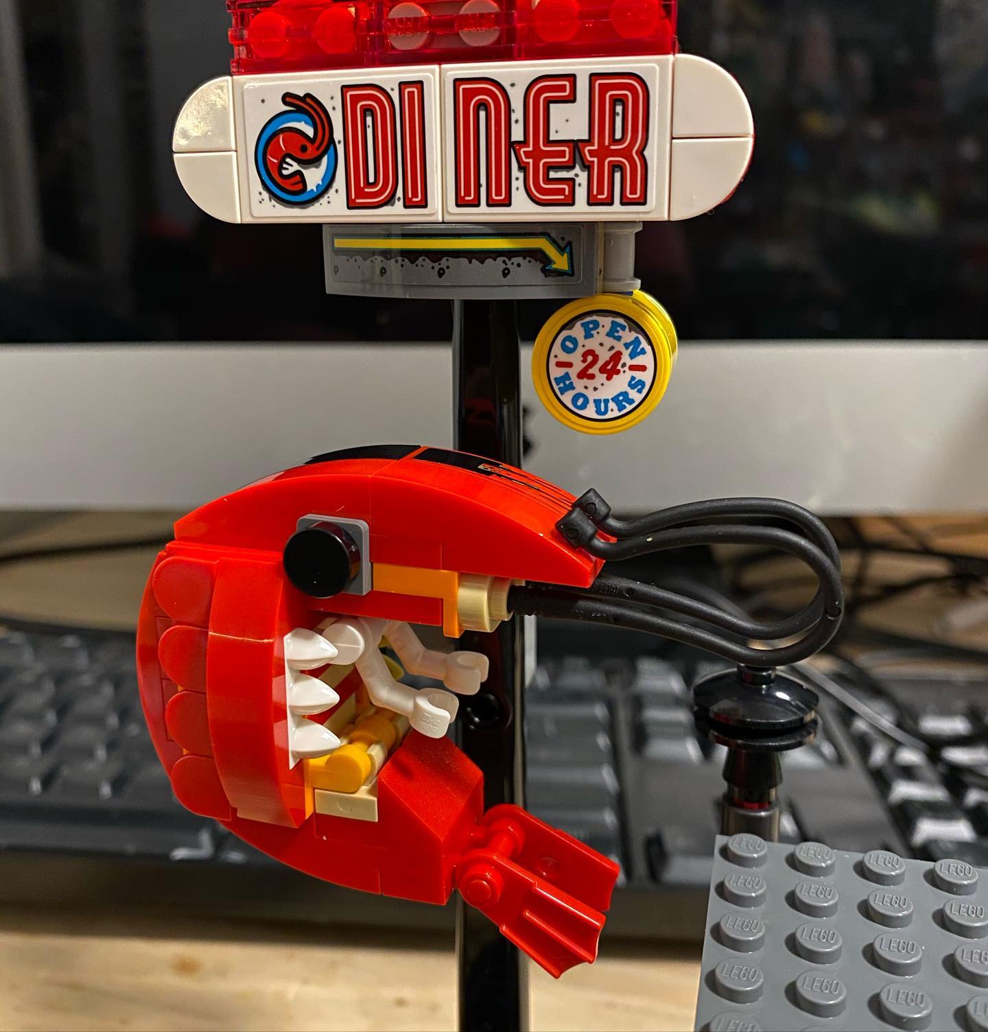 Kudos to @lego for the design of the shrimp in the Hidden Side Shrimp Shack set! - GJBricks LEGO 
