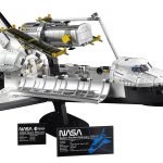 LEGO 10283 NASA Space Shuttle Discovery - Hero shot 2