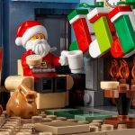 LEGO Winter Village Santa’s Visit (10293) - Christmas stockings